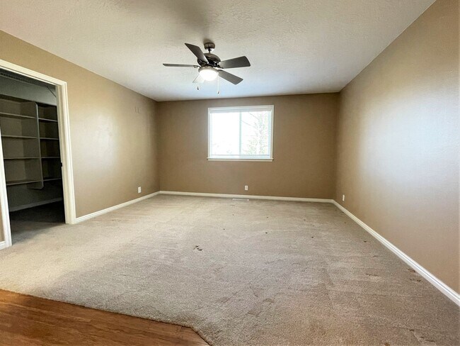 Building Photo - Beautiful 2 bed 2 bath home in the Woodbri...