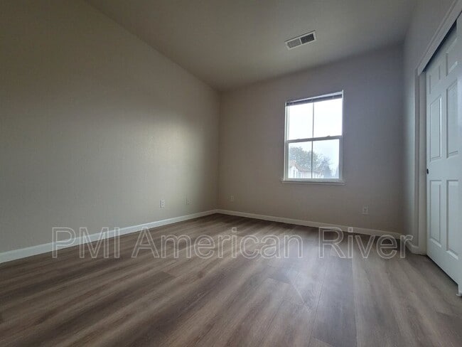 Building Photo - 8143 Crystal Walk Cir