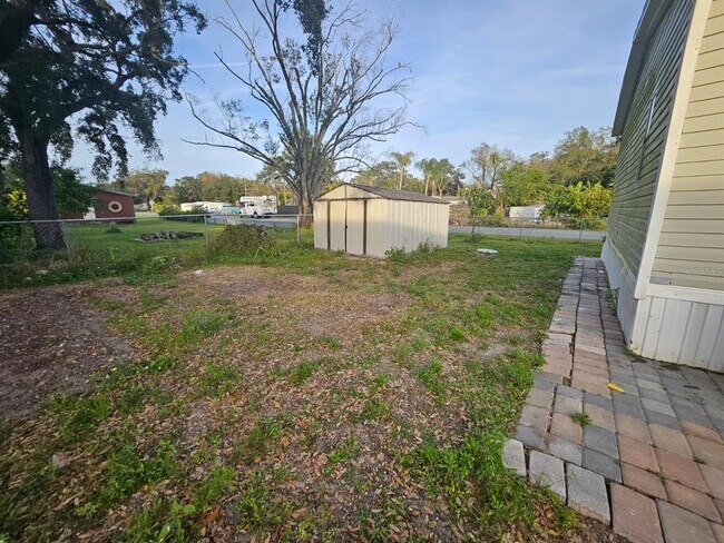 Building Photo - 129 4th St