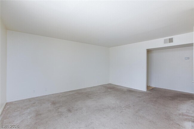Building Photo - 5240 Indian River Dr