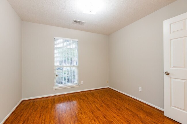 Building Photo - 11727 Inga Ln