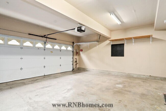 Building Photo - 1500 Hudson Cir