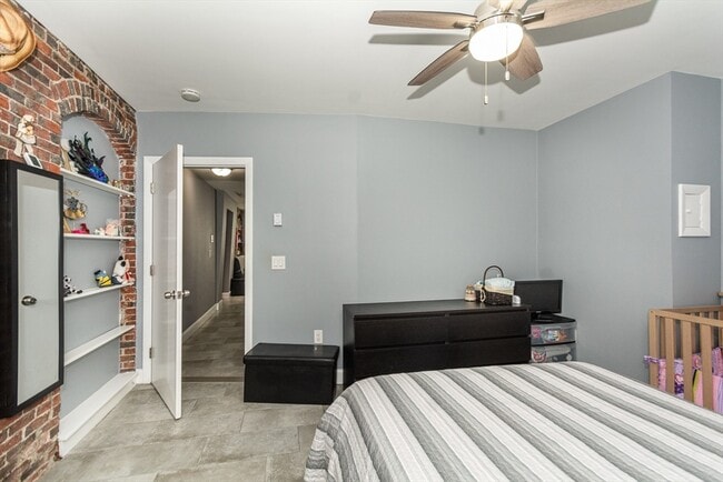 Building Photo - 78 W Concord St