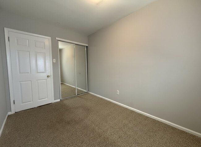 Building Photo - 314 Jackson St