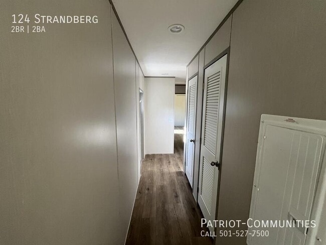 Building Photo - 124 Strandberg-