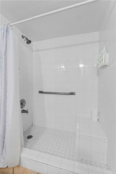 Building Photo - 15010 Leeward Dr