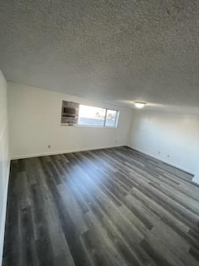 Building Photo - SINGLE FAMILY HOUSING -  2 bed/1 bath just off of University Parkway in Orem