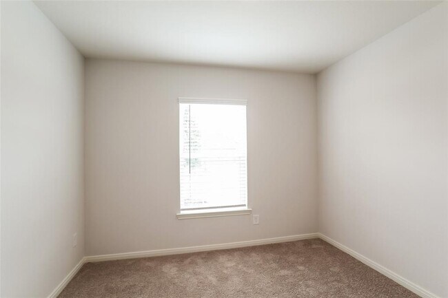 Building Photo - 10494 Red Cardinal Dr