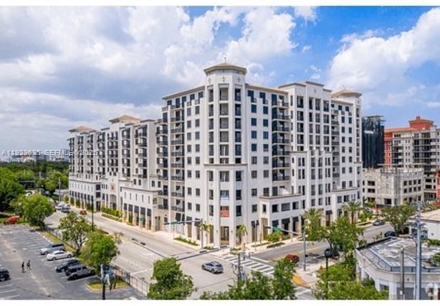 Primary Photo - 301 Altara Ave