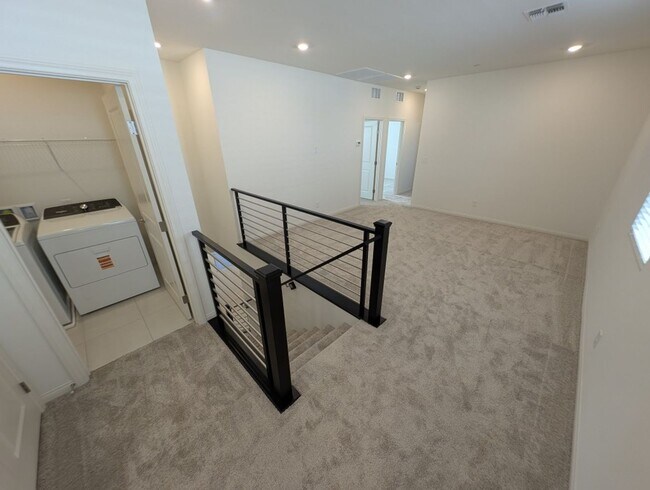 Building Photo - 544 Clover Bar Ln