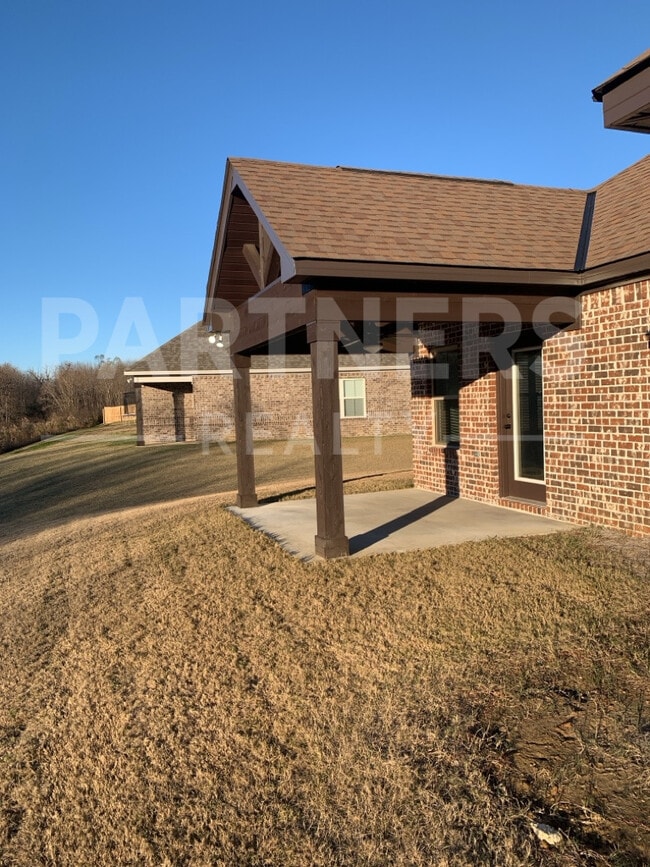 Building Photo - 5812 Blevins Cir