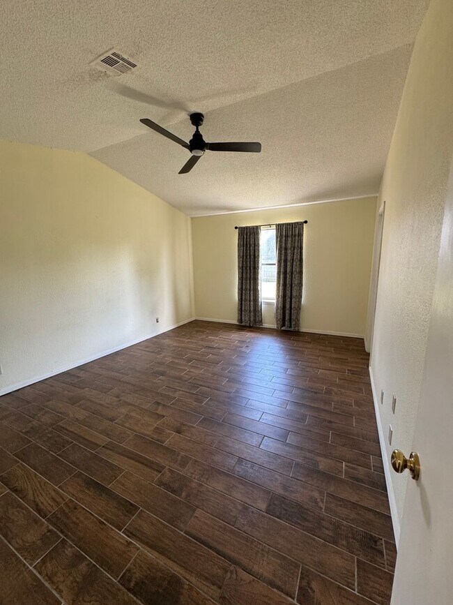 Building Photo - 4515 W Princeton Pl