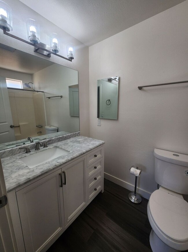 Building Photo - Newly Remodeled Two Bedroom Two Bath Home ...