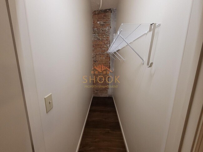 Building Photo - 102 N 3rd St