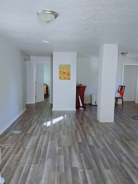 Building Photo - 14416 Bristow Rd
