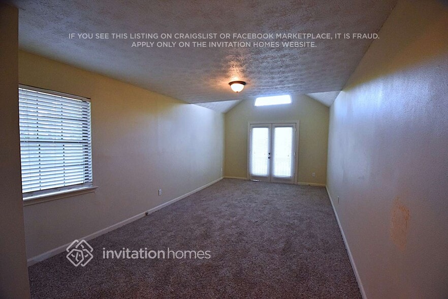 Building Photo - 113 Carrollwood Dr