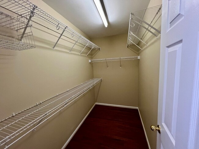 Building Photo - 413 Ruby Walk Dr