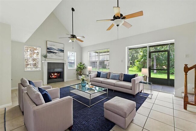 Building Photo - 3614 Pine Knot Dr