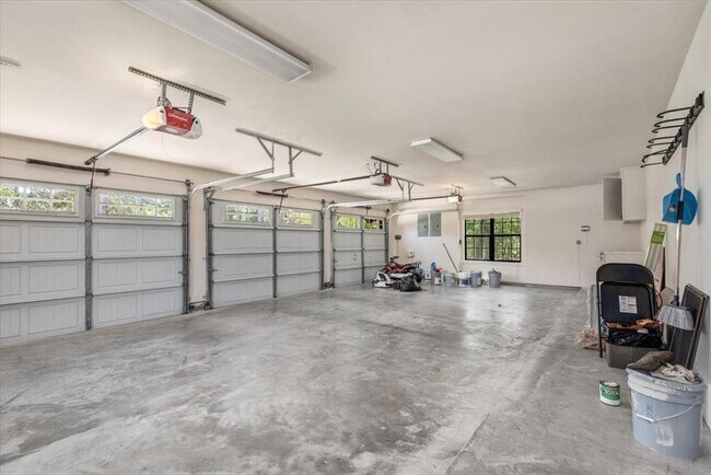 Building Photo - 4806 Pine Wood Meadows Ln