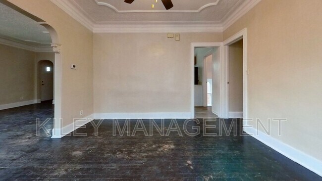 Building Photo - 16211 Fairfield St