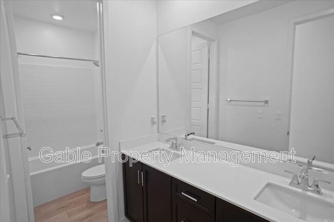 Building Photo - 27468 Flycatcher Pl