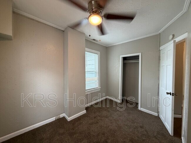 Building Photo - 1145 23rd St