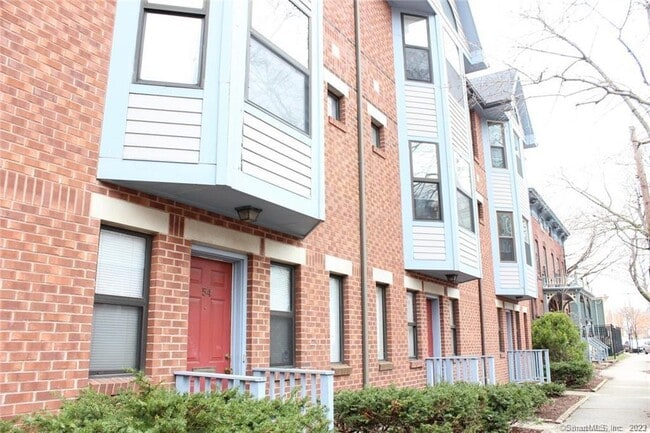 Building Photo - 54 Edgewood Ave