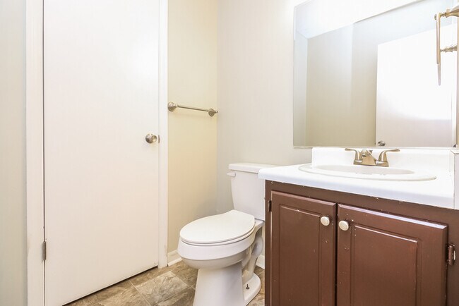 Building Photo - 2804 Patio Pl