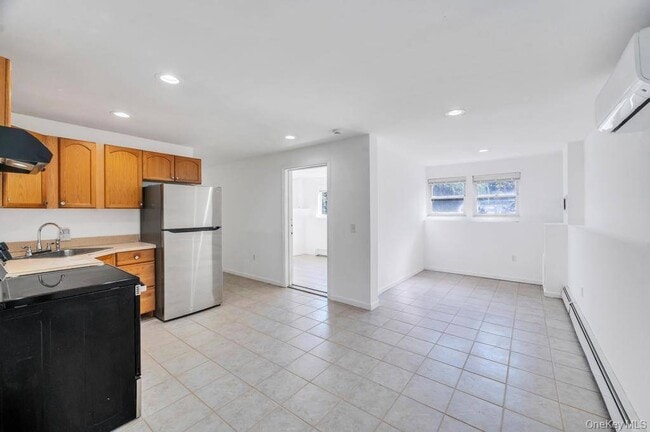 Building Photo - 20 Handsome Ave