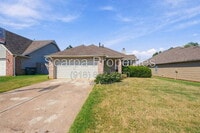 Building Photo - 9311 E 95th Pl
