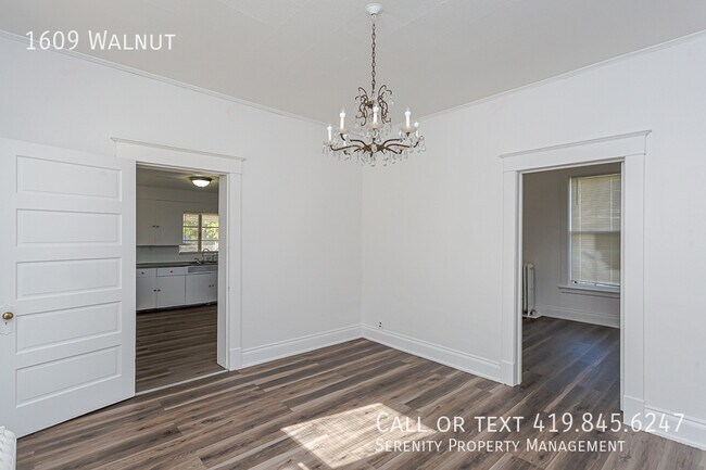 Building Photo - 1609 Walnut-