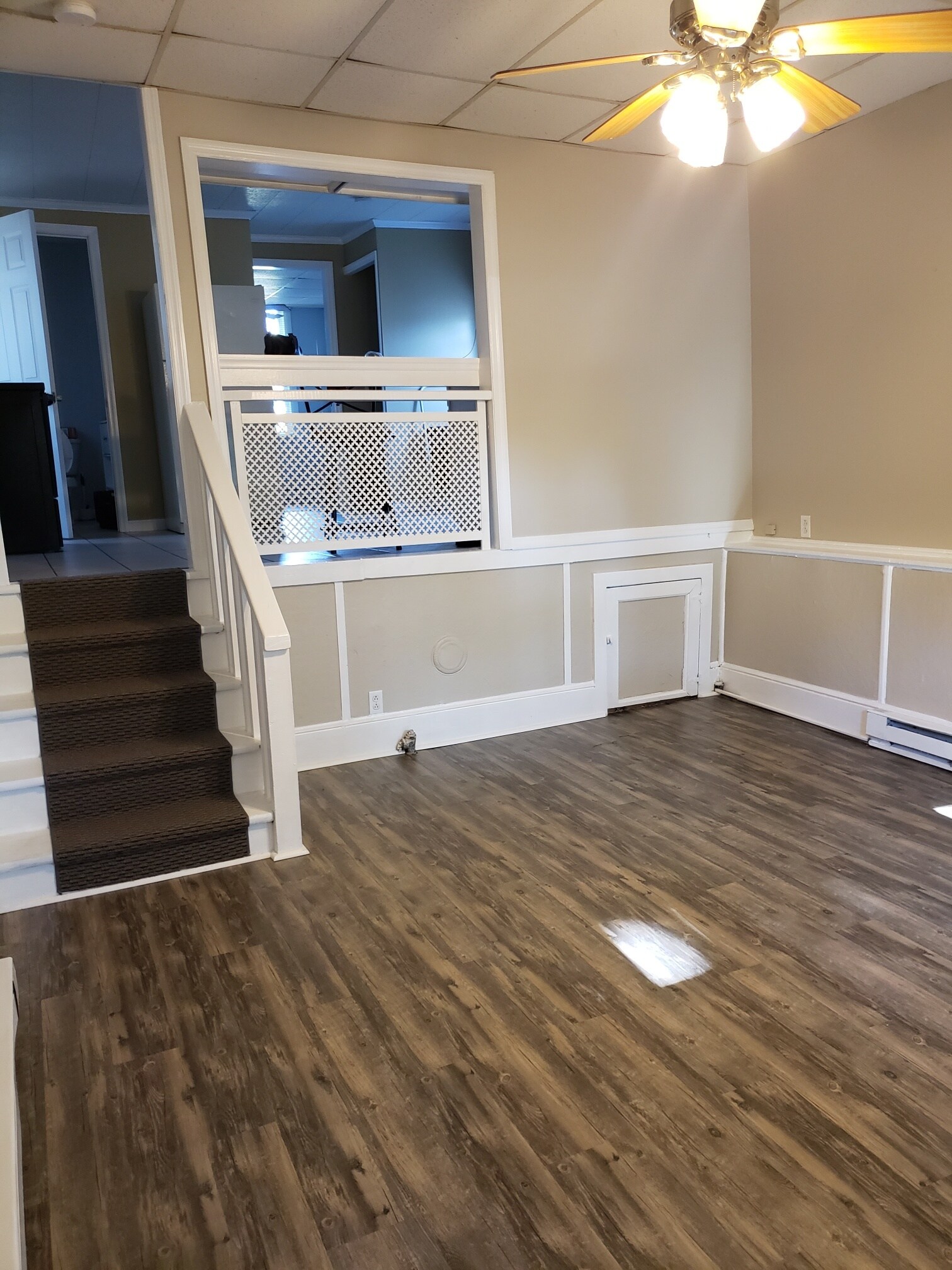Living Room - 507 Bennett St