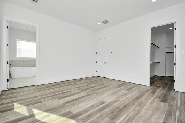 Building Photo - 1507 Robin St