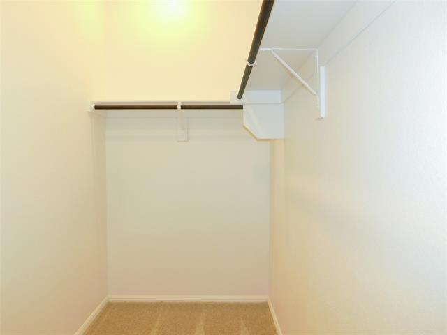 Building Photo - 14017 Earlham St