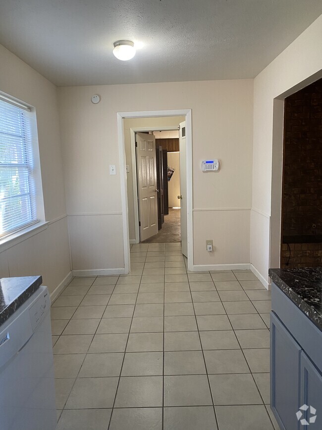 Building Photo - 4306 Jenny Ln