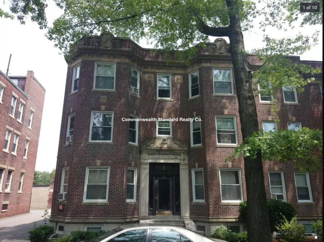 Building Photo - 73 Thatcher St