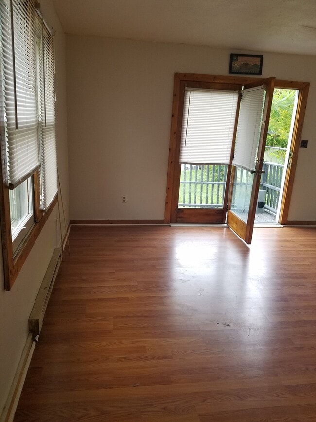 Building Photo - 211 Gussie Ave