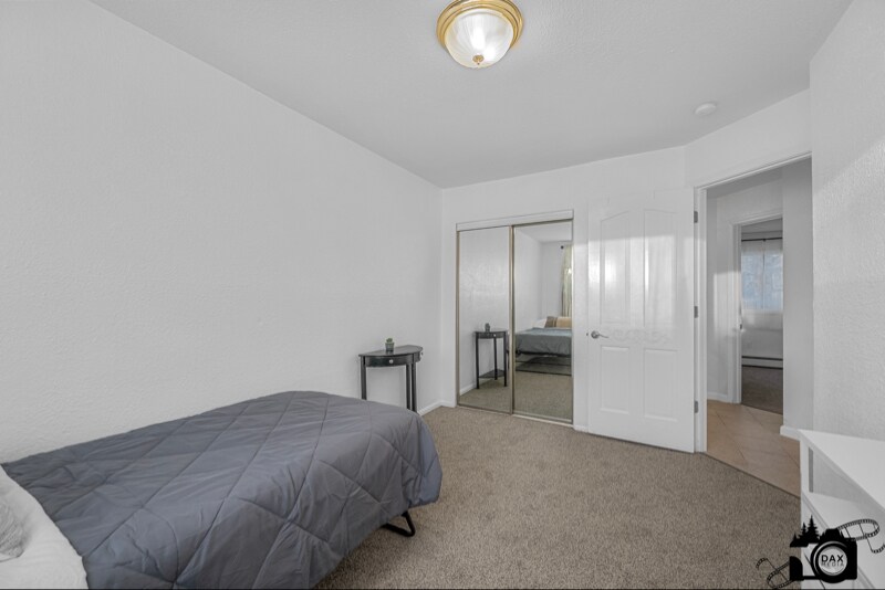 Building Photo - 4401 Reka Dr