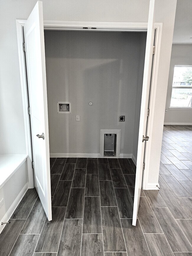 Laundry room - 9612 Whisper Willow Blvd