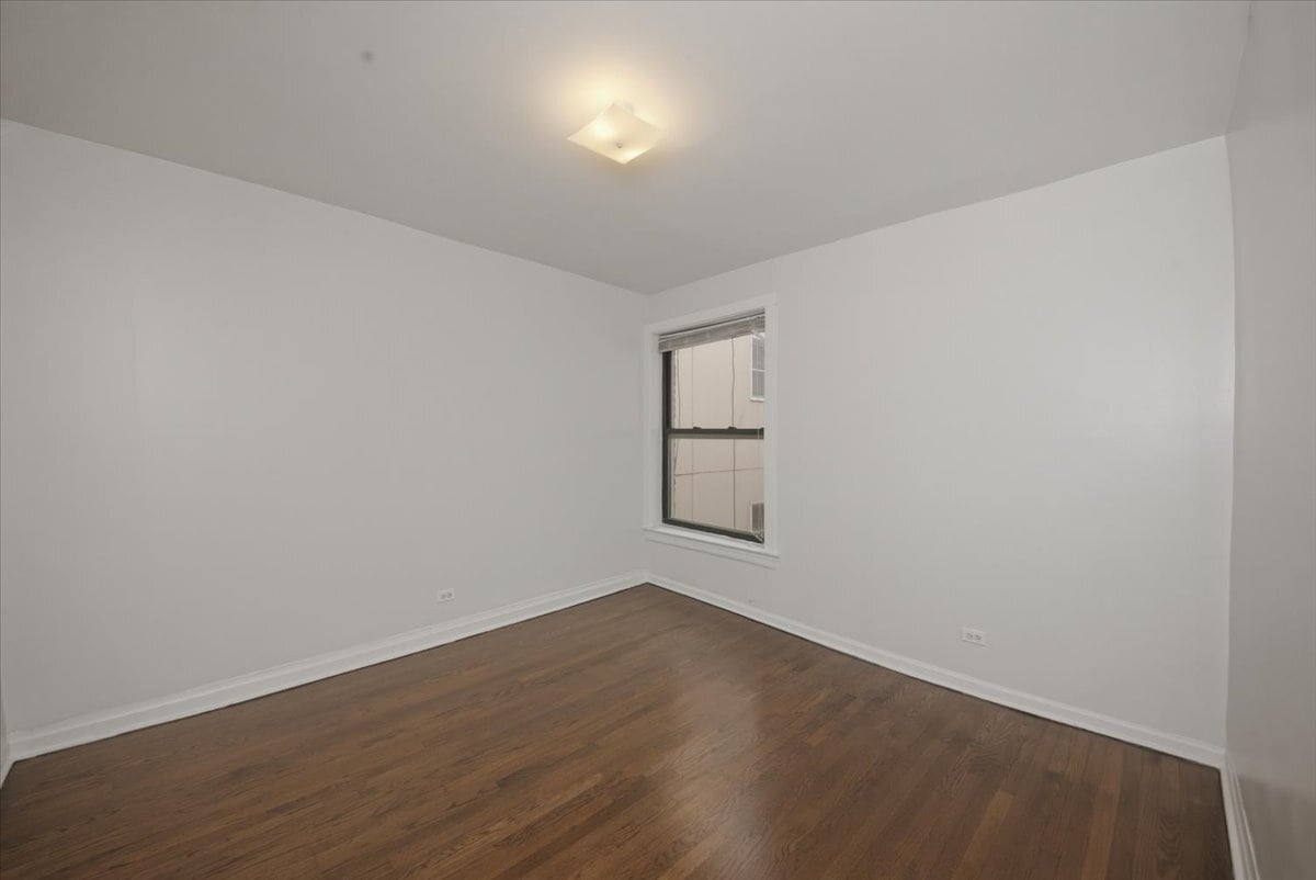 Building Photo - 6541 S Woodlawn Ave