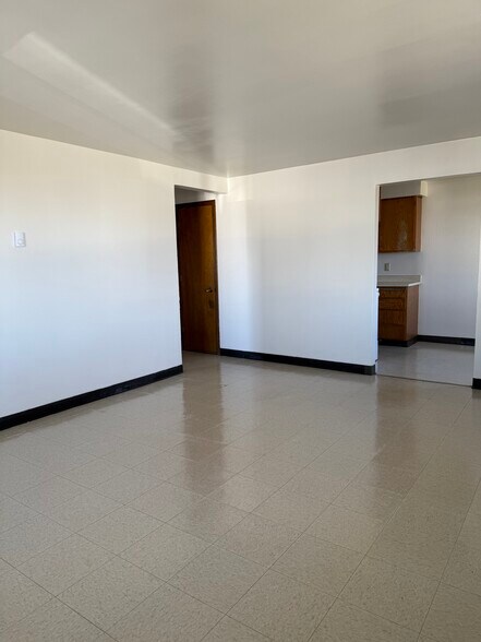 Living Room - 1112 Mather Dr