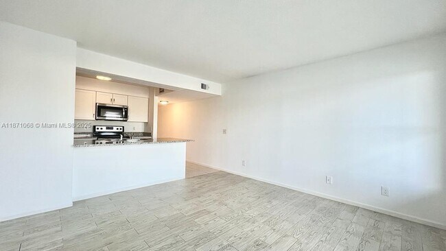 Building Photo - 258 Cypress Point Dr