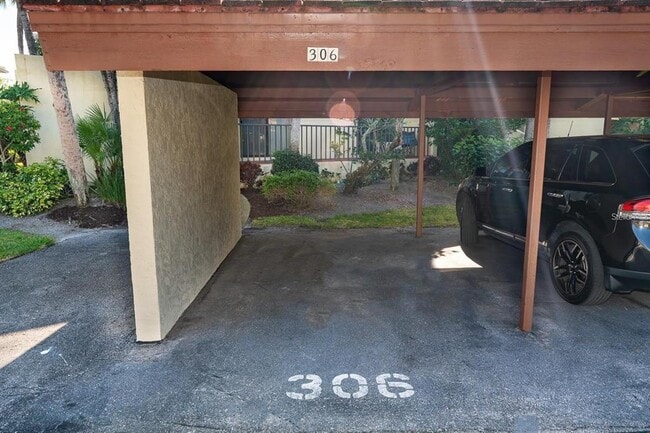 Building Photo - 6472 Seagull Dr