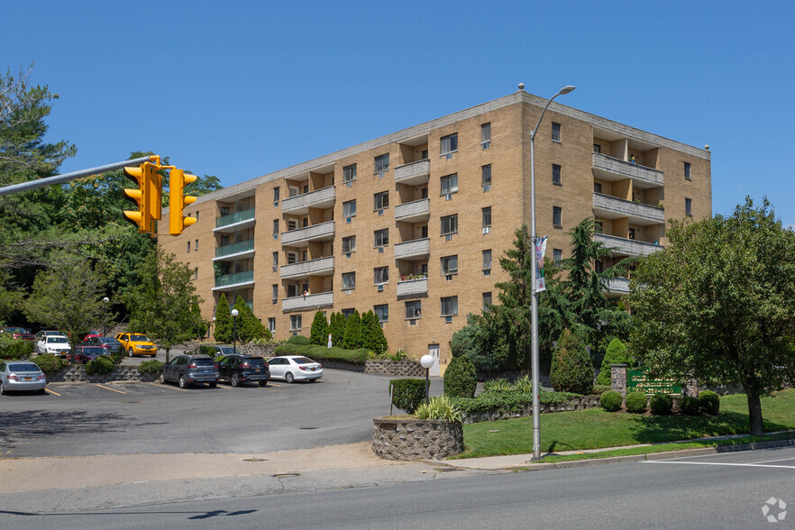 Primary Photo - Glen Arms Apartments