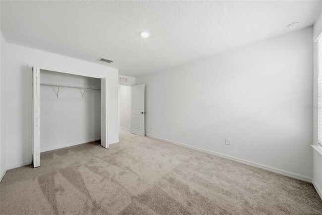 Building Photo - 9820 Feaster Dr