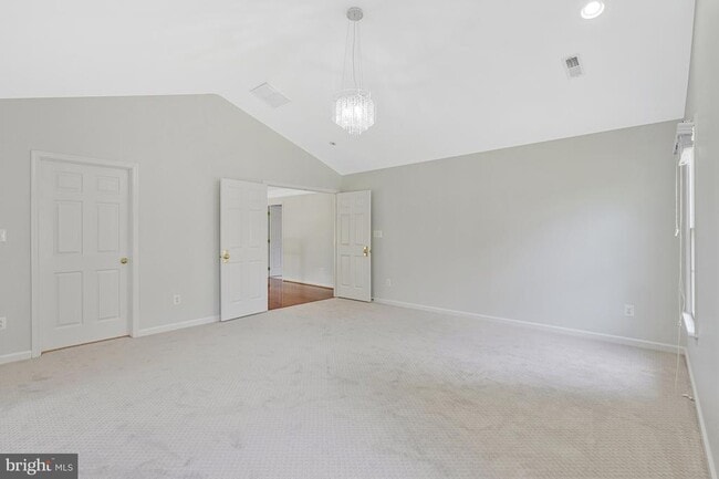 Building Photo - 10857 Hunter Gate Way