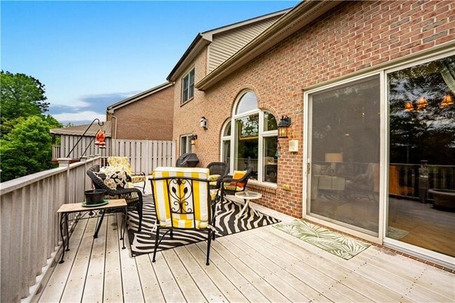 Building Photo - 1505 Staunton Dr