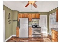 Building Photo - Charming 3BR in SW Roanoke | Fenced Yard | Hardwood Floors | Wasena Area