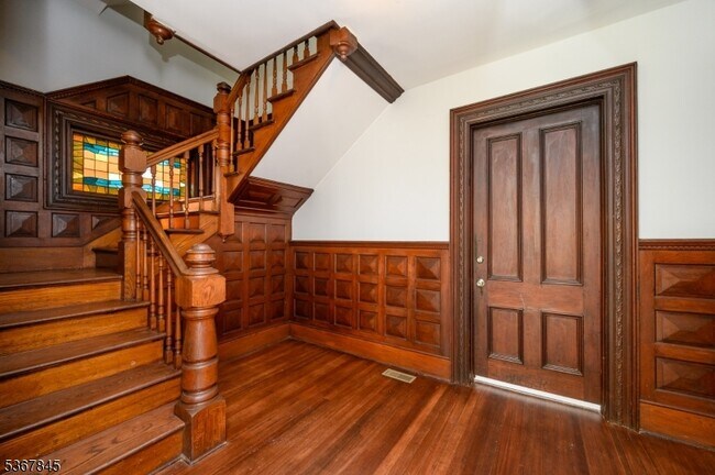 Building Photo - 32 Woodland Ave