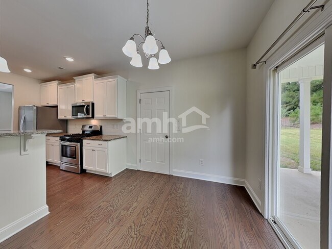 Building Photo - 112 White Ash Ln